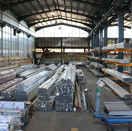 کارگاه درب و پنجره سازی