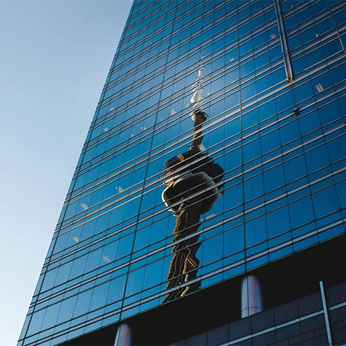 اجرای نمای شیشه ای فریم لس و کرتین وال