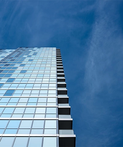 نمای ساختمان مدرن شیشه ای